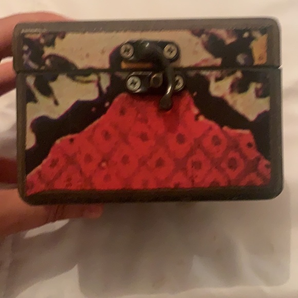 Cute small box - Picture 3 of 8